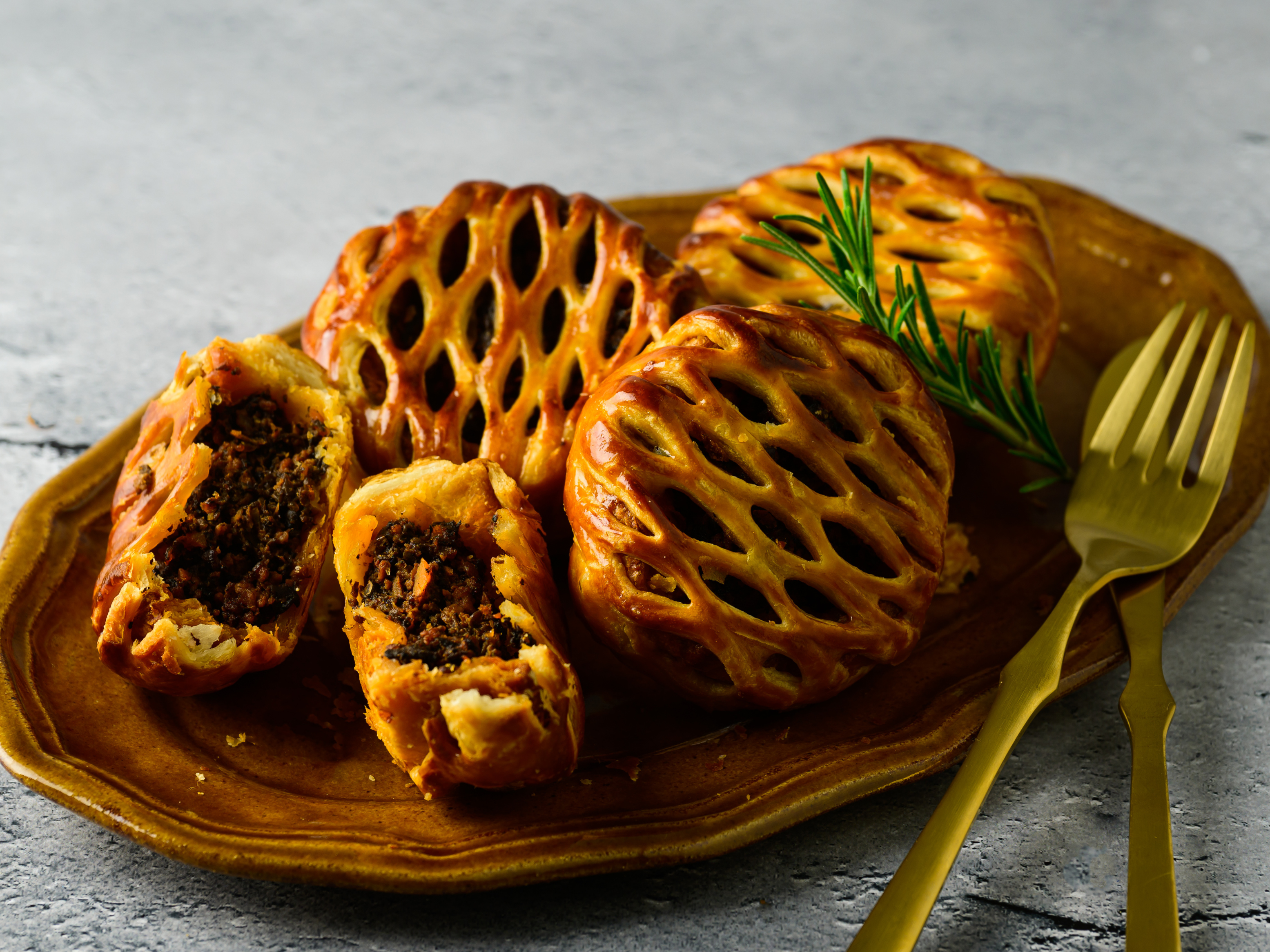 濃厚ミートパイお届け日目安について